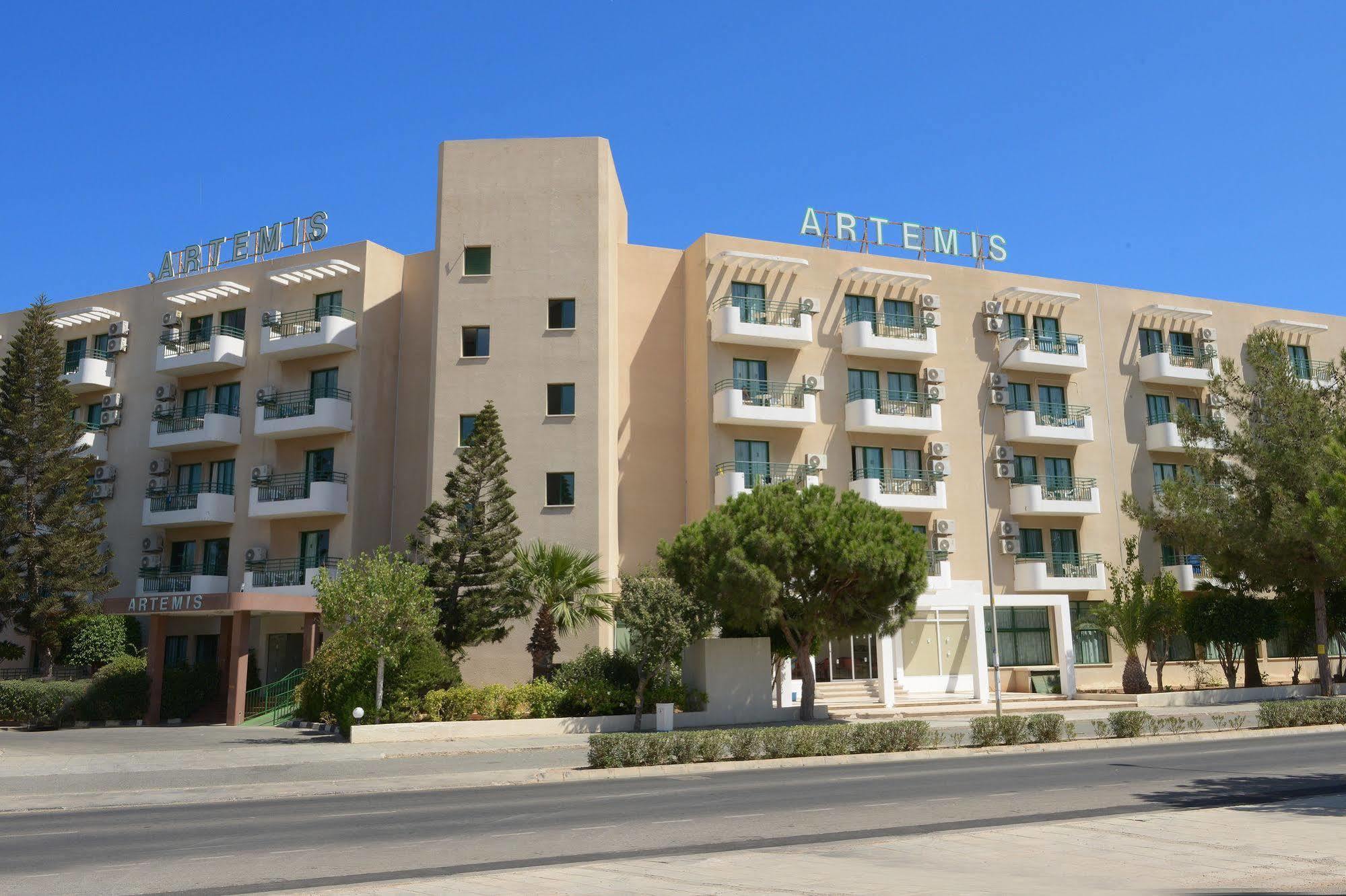 Artemis Hotel Apartments Protaras Bagian luar foto